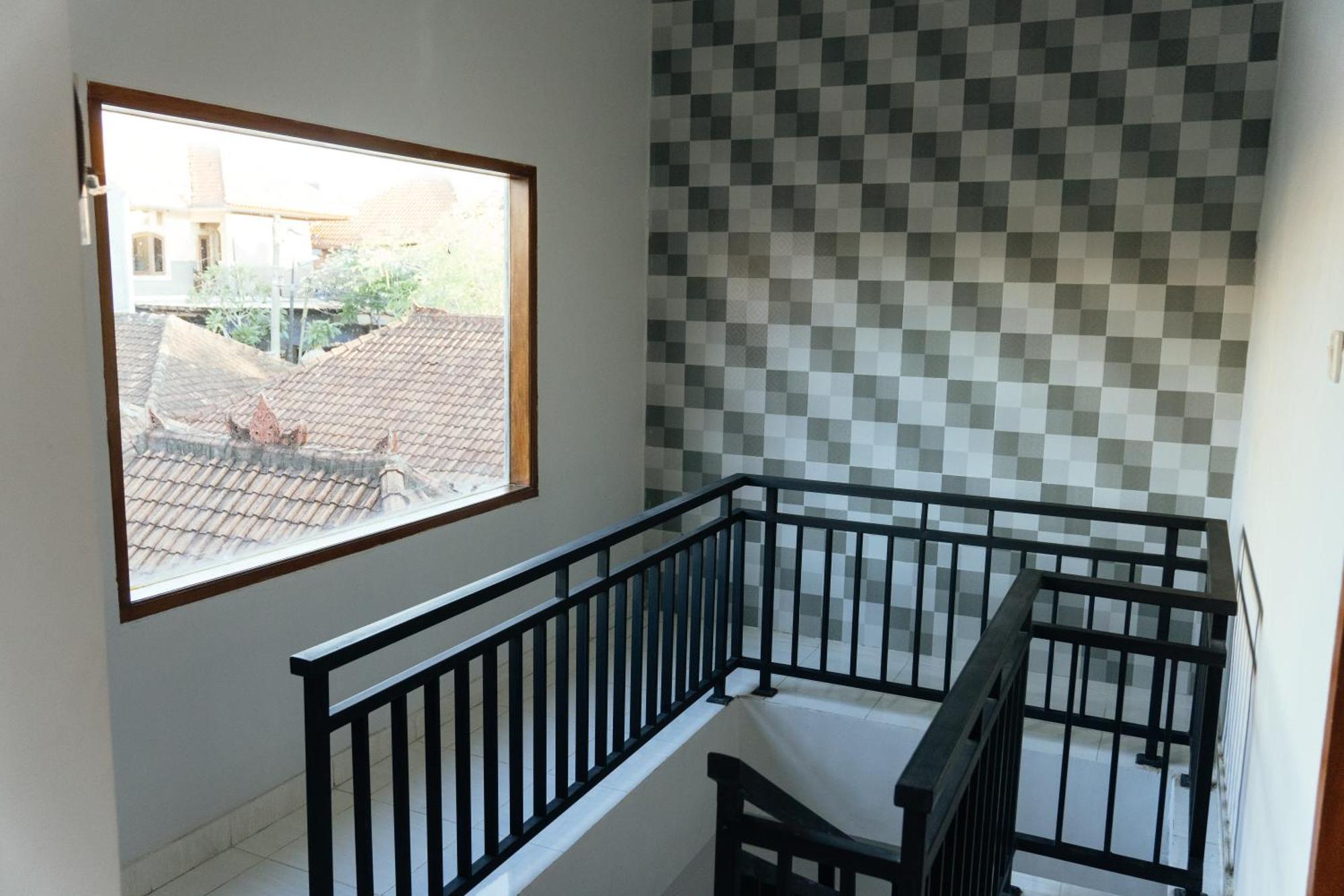 Homestay Dara House *